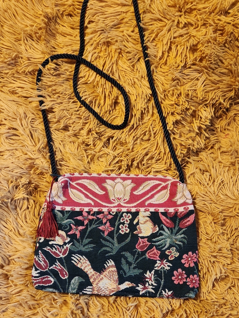 Floral Tapestry Crossbody Mini Bag in Burgundy and Green
